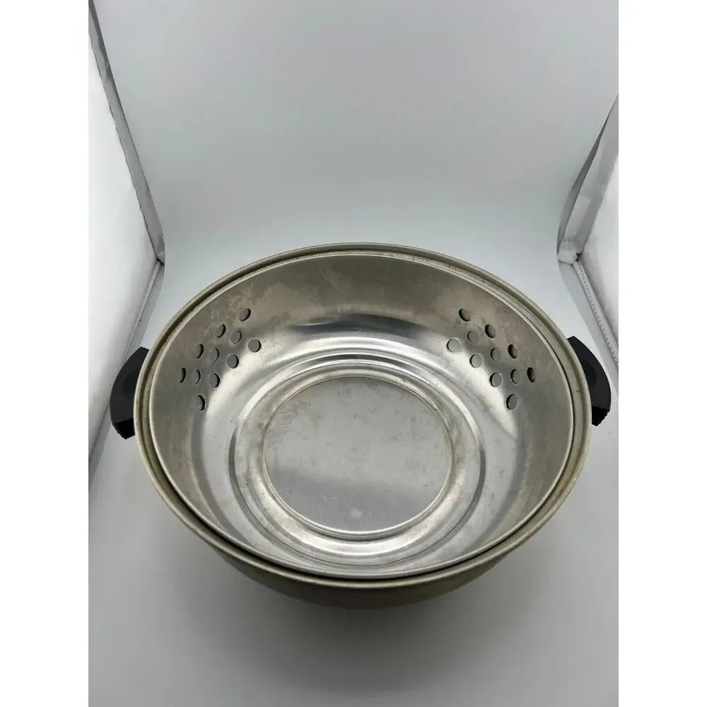Vintage Silver Aluminum Bread or Bun Warmer 3-Piece‎ Serving Oven